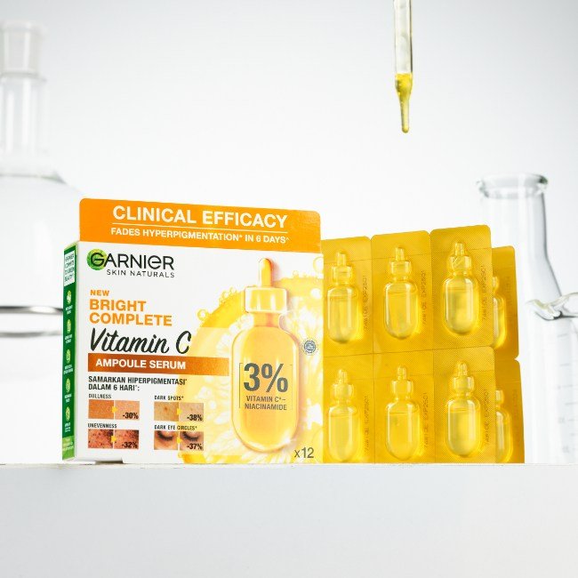 3. Cara Menghilangkan Bekas Jerawat Hitam di Pipi dengan Ampoule Serum