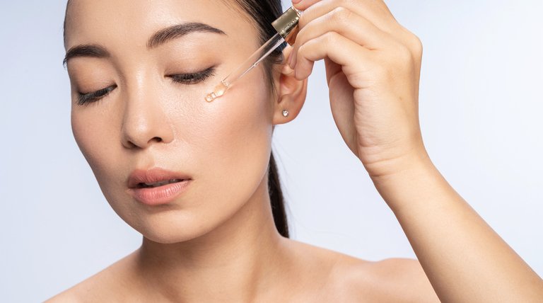 Ampoule Adalah Serum Yuk, Cek Perbedaan