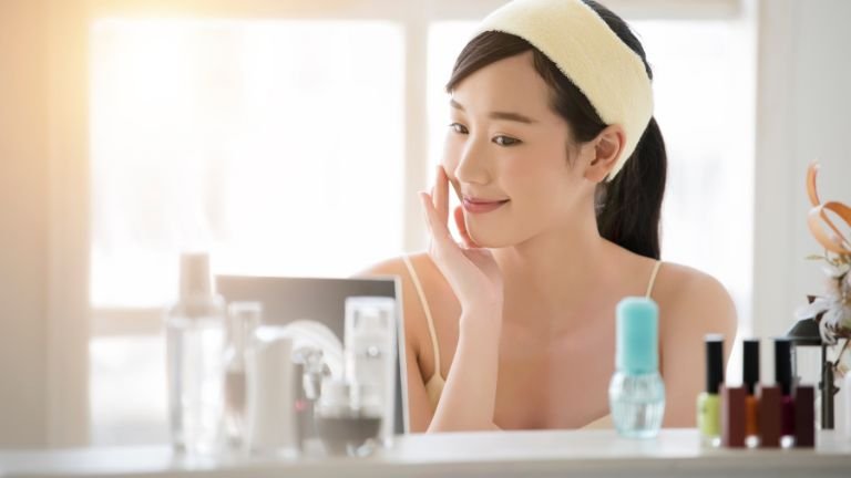 Serum yang mengandung niacinamide