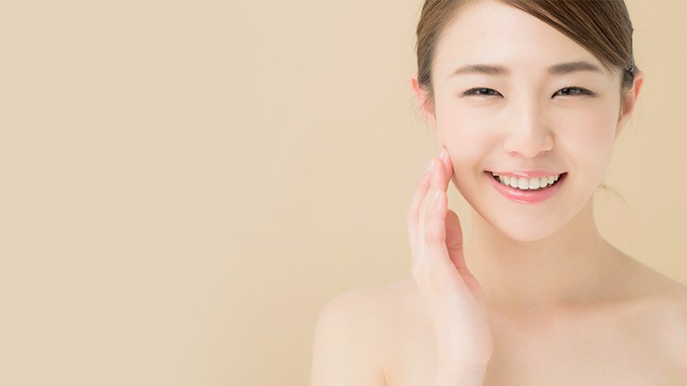 10 Bahan Moisturizer untuk Kulit Kering yang Aman dan Bisa Dicoba