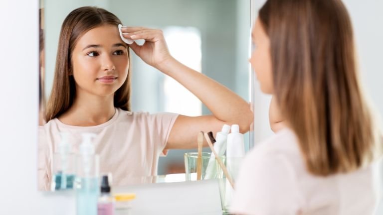 Rekomendasi 5 Pembersih Wajah yang Bagus