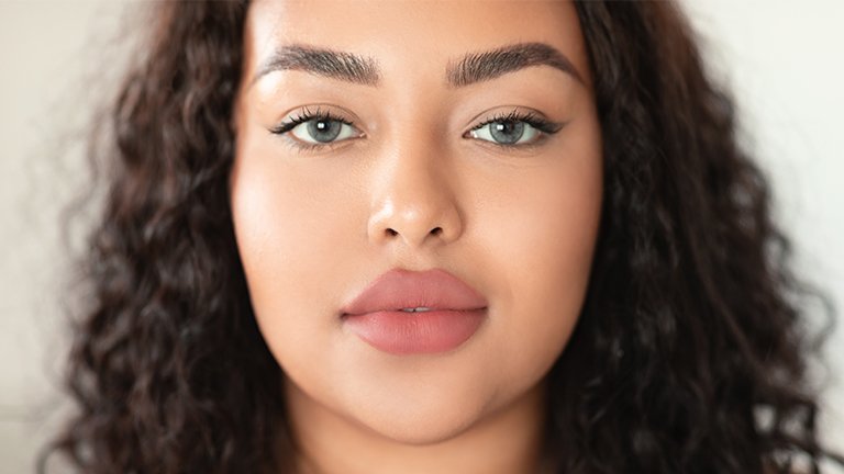 10 Model Rambut Pendek Wanita Berisi Agar Terlihat Lebih Fresh