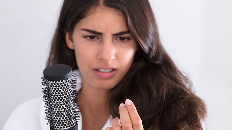 10 Cara Menghilangkan Ketombe Kering