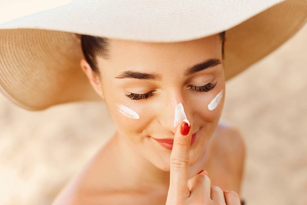 Sunscreen untuk Mencerahkan Wajah