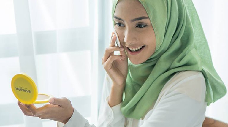 Jenis Bedak Yang Disesuaikan Dengan Jenis Kulit