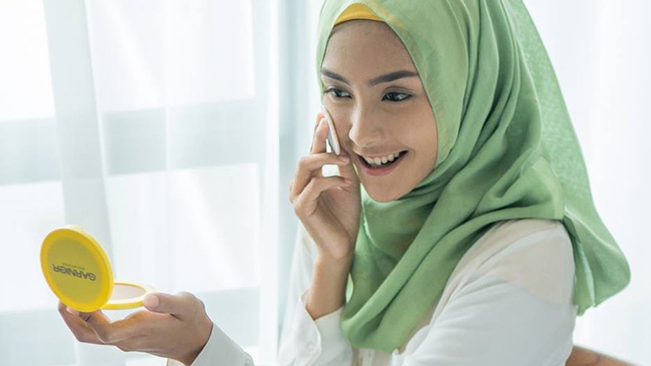 Jenis Bedak Yang Disesuaikan Dengan Jenis Kulit