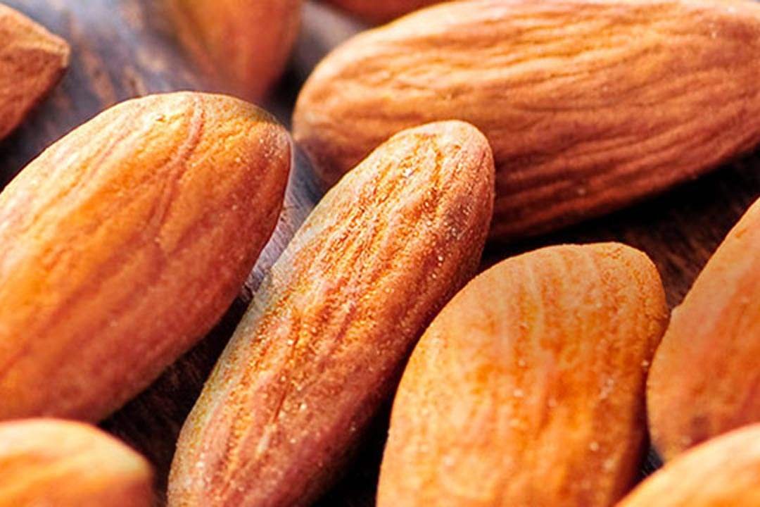 Manfaat Minyak Almond manis untuk kulit